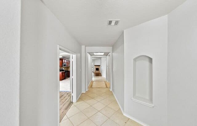 3-bedroom rental at 3451 Bennington Way in San Antonio, TX — photo 4