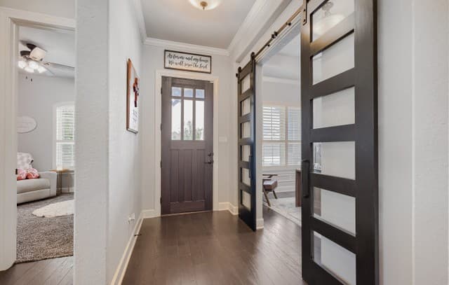 4-bedroom rental at 28815 Throssel Ln in San Antonio, TX — photo 2