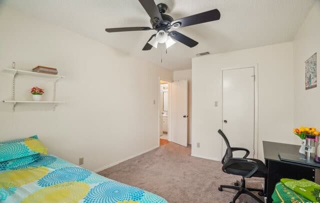 3-bedroom rental at 4919 Arbor Ridge Dr in San Antonio, TX — photo 5