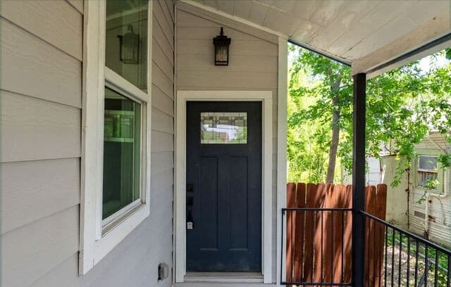 3-bedroom rental at 435 Belmont in San Antonio, TX — photo 4