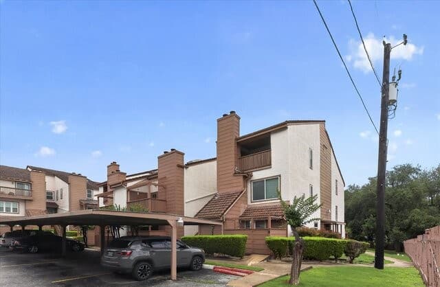 2-bedroom rental at 4107 Medical Dr Unit 8204 in San Antonio, TX — photo 4