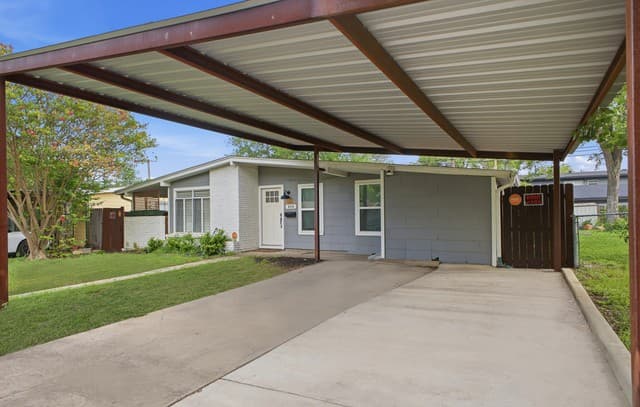 3-bedroom rental at 418 Nassau Dr in San Antonio, TX — photo 4