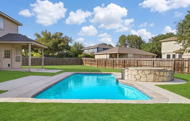 4-bedroom rental at 113 Earhart Ln in Cibolo, TX — photo 4