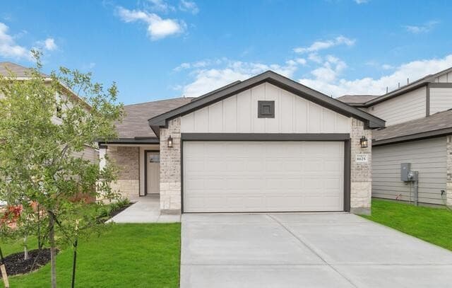 4-bedroom rental at 8636 Merlin Cove in San Antonio, TX — photo 1
