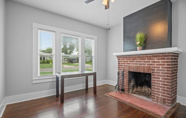 rental at 616 W Agarita in San Antonio, TX — photo 5