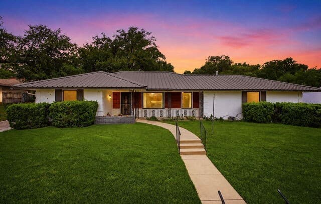 3-bedroom rental at 4103 Mount Laurel in San Antonio, TX — photo 1