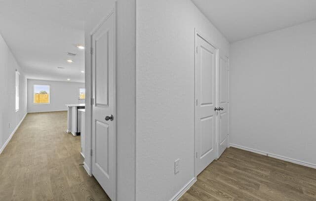 3-bedroom rental at 16059 Mahogany Way in Elmendorf, TX — photo 4