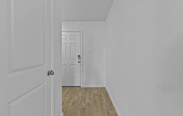 3-bedroom rental at 16059 Mahogany Way in Elmendorf, TX — photo 5