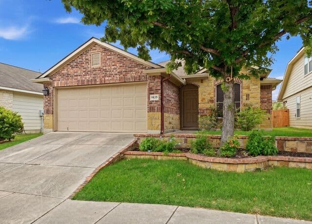3-bedroom rental at 9835 Mill Path in San Antonio, TX — photo 1