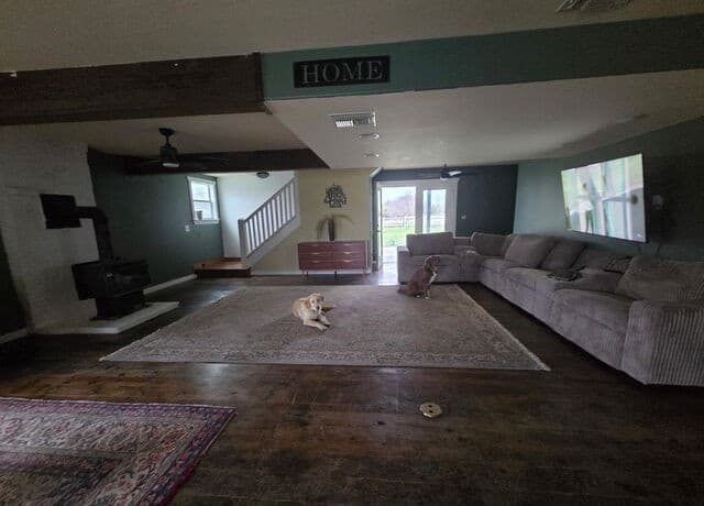 3-bedroom rental at 8451 Ranch Road 965 in Fredericksburg, TX — photo 5