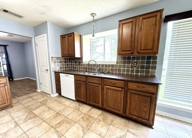 Home for sale at 2812 Hidden Grove Ln in Schertz, TX — photo 5