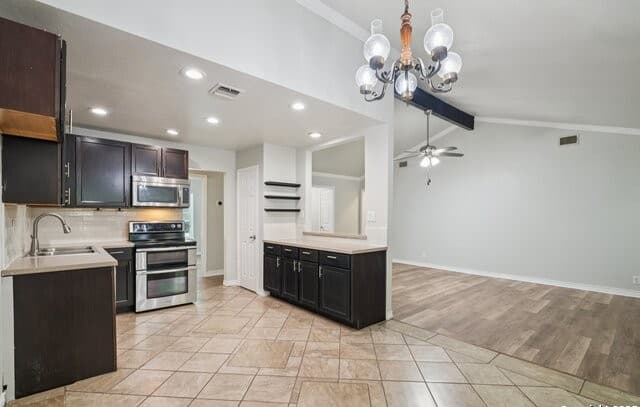 3-bedroom rental at 11930 Holm Oaks in San Antonio, TX — photo 4