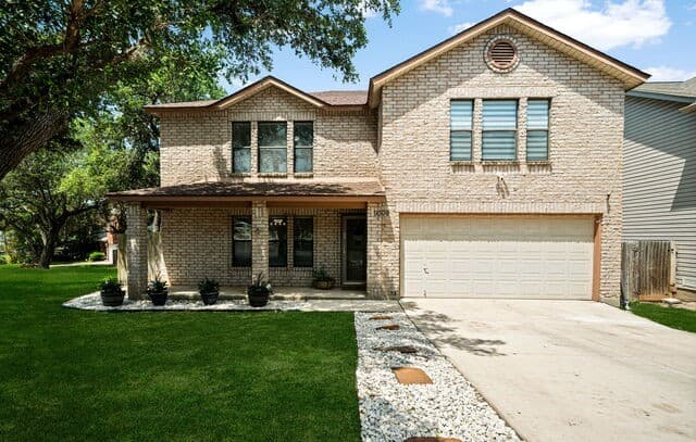 4-bedroom rental at 9302 Limestone Hl in San Antonio, TX — photo 1