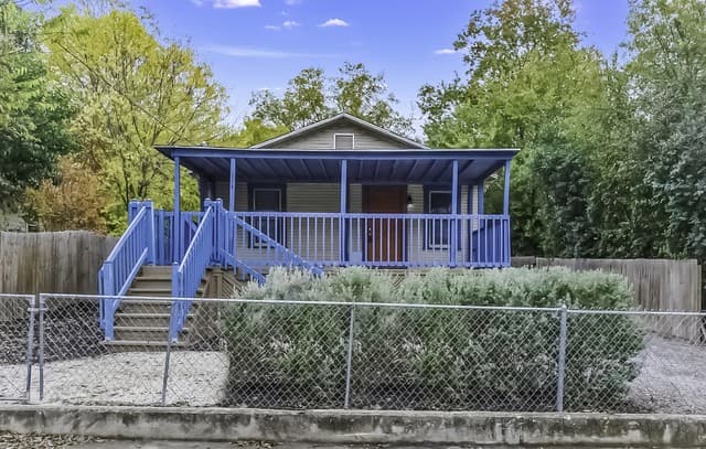 3-bedroom rental at 114 Teresa in San Antonio TX