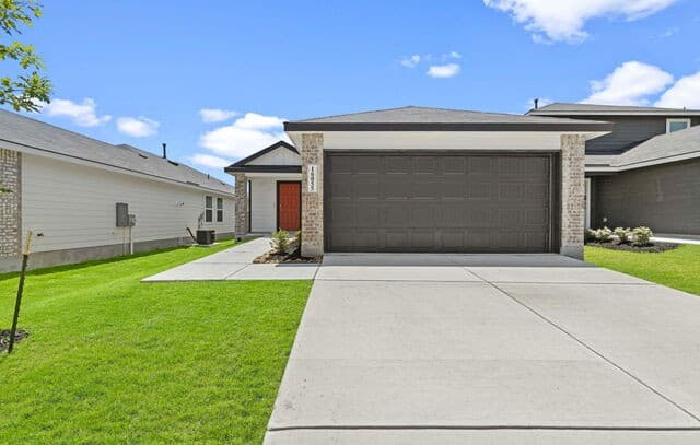 4-bedroom rental at 16055 Mahogany Way in Elmendorf, TX — photo 1