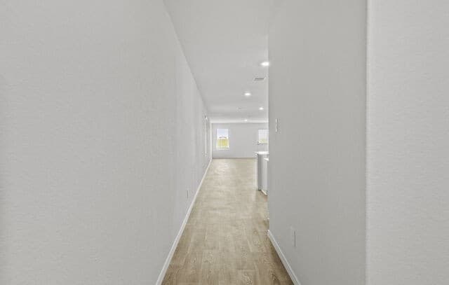 4-bedroom rental at 16023 Mahogany Way in Elmendorf, TX — photo 4