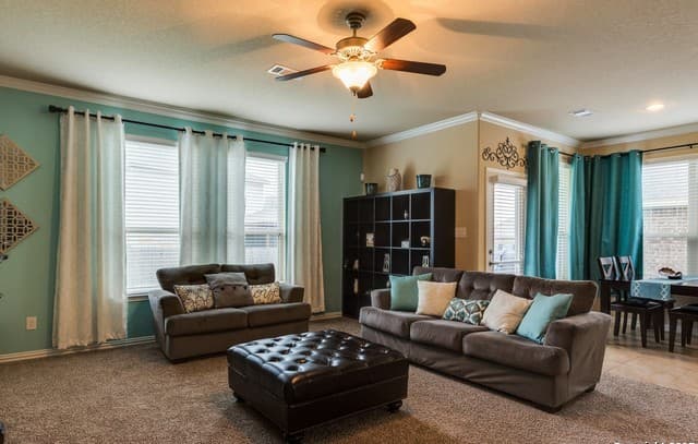 4-bedroom rental at 517 Saddle Back Trl in Cibolo, TX — photo 4