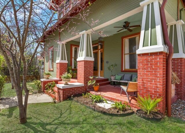 3-bedroom rental at 421 Spofford Ave in San Antonio, TX — photo 5