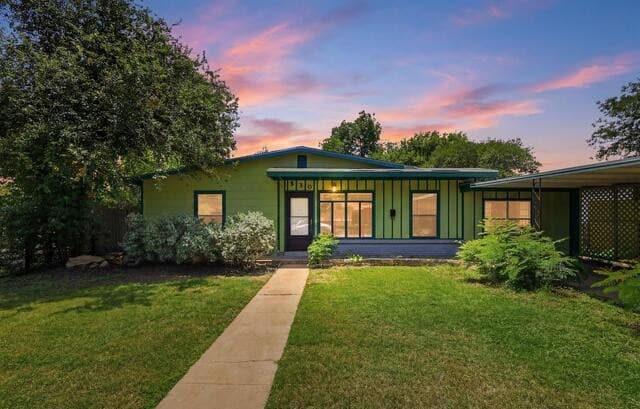 2-bedroom rental at 530 E Bonner Ave in San Antonio, TX — photo 1