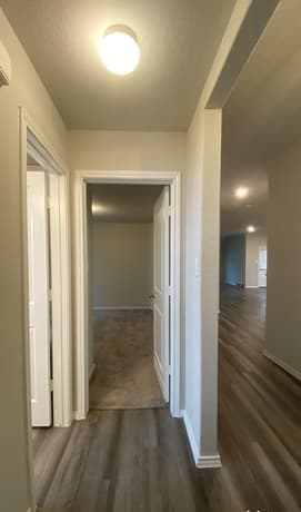 3-bedroom rental at 10410 Waverunner in Converse, TX — photo 2