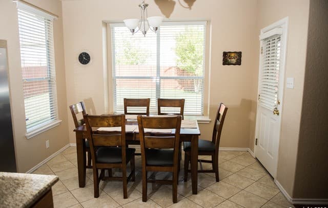 4-bedroom rental at 133 Wright Cove in Cibolo, TX — photo 5