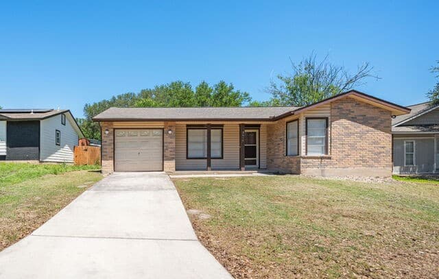 3-bedroom rental at 3614 Candleridge Dr in San Antonio, TX — photo 1