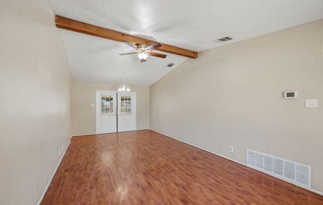 3-bedroom rental at 3614 Candleridge Dr in San Antonio, TX — photo 4