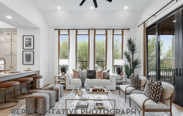 4-bedroom rental at 13309 Hallie Fox in Schertz, TX — photo 5