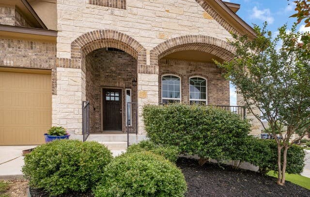 5-bedroom rental at 6206 Carriage Cape in San Antonio, TX — photo 4