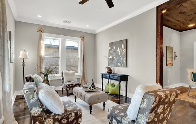 3-bedroom rental at 1013 N Palmetto in San Antonio, TX — photo 3