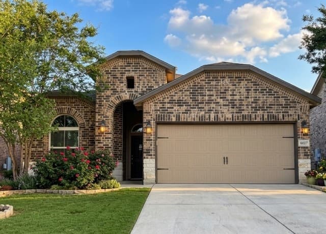 3-bedroom rental at 6027 Akin Song in San Antonio, TX — photo 3