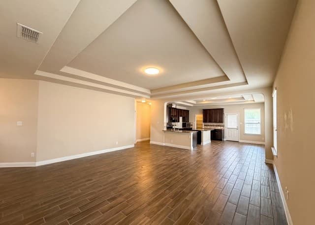 3-bedroom rental at 6027 Akin Song in San Antonio, TX — photo 4
