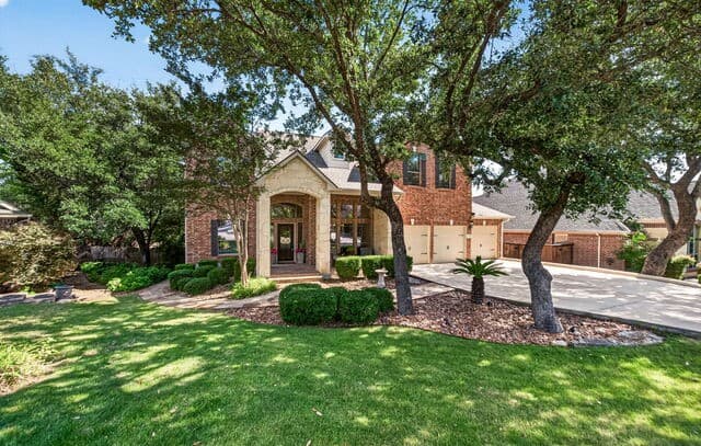 4-bedroom rental at 8706 Silver Rock in San Antonio, TX — photo 1