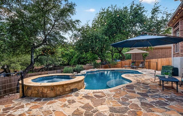 4-bedroom rental at 8706 Silver Rock in San Antonio, TX — photo 2