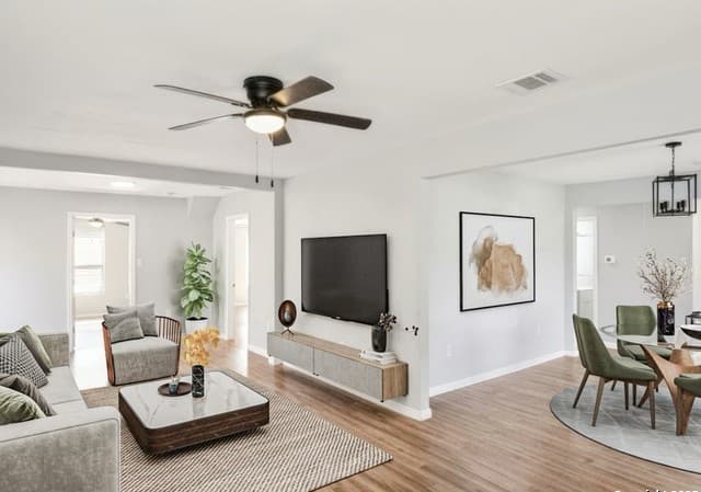 4-bedroom rental at 1050 Vanderbilt in San Antonio, TX — photo 2