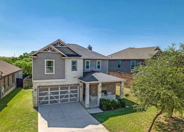 3-bedroom rental at 7714 Heavenly Arbor in San Antonio, TX — photo 4