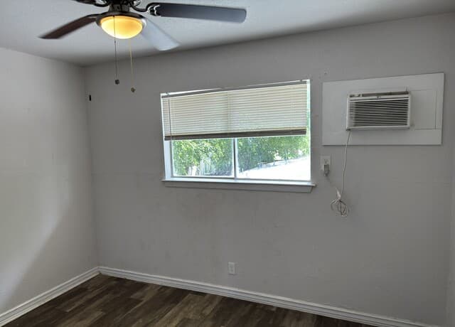 2-bedroom rental at 3614 Neer Unit 3 in San Antonio, TX — photo 2