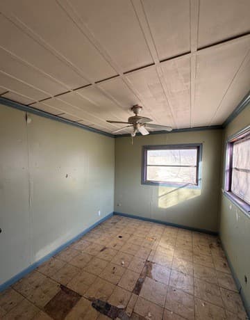 3-bedroom rental at 942 W Lynwood in San Antonio, TX — photo 4