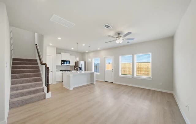4-bedroom rental at 10606 Rosemont Pass in San Antonio, TX — photo 4