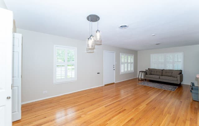 3-bedroom rental at 636 Rittiman Rd in Terrell Hills, TX — photo 5