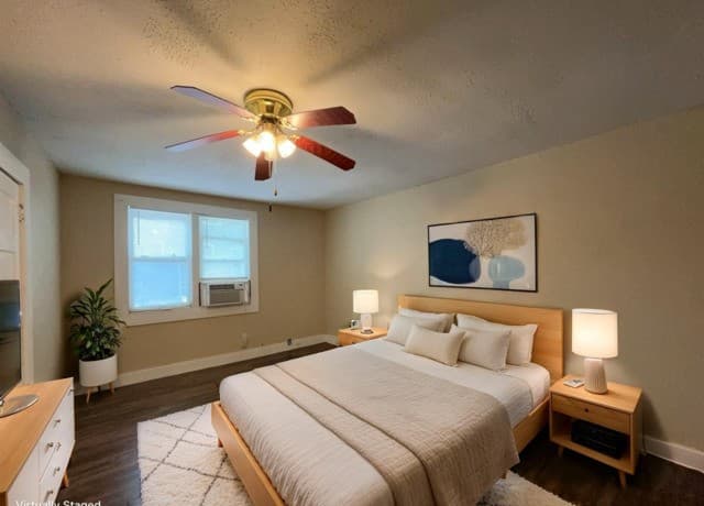 1-bedroom rental at 413 E Courtland Pl Unit 4 in San Antonio, TX — photo 5