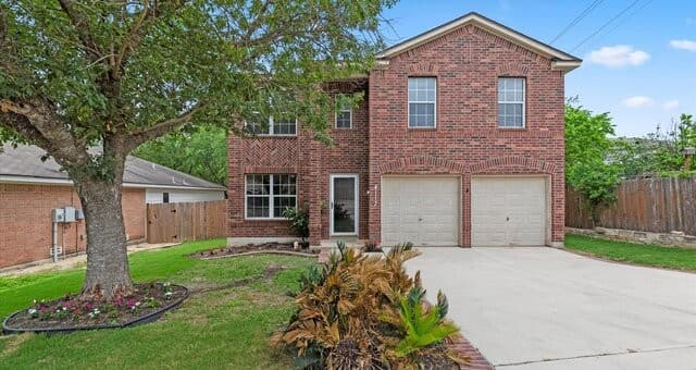 3-bedroom rental at 4113 Brook Hollow Dr in Schertz, TX — photo 1