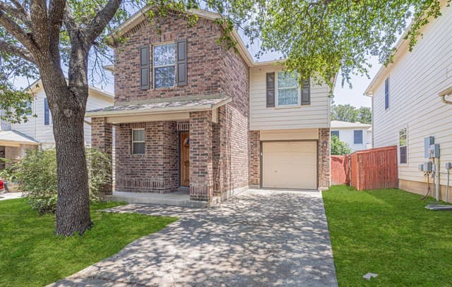 3-bedroom rental at 16122 Barrel Run in San Antonio, TX — photo 1