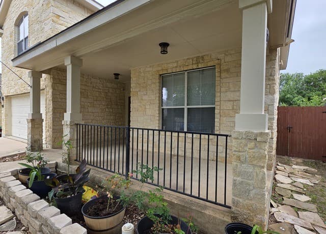 4-bedroom rental at 8514 Driftwood in San Antonio, TX — photo 4