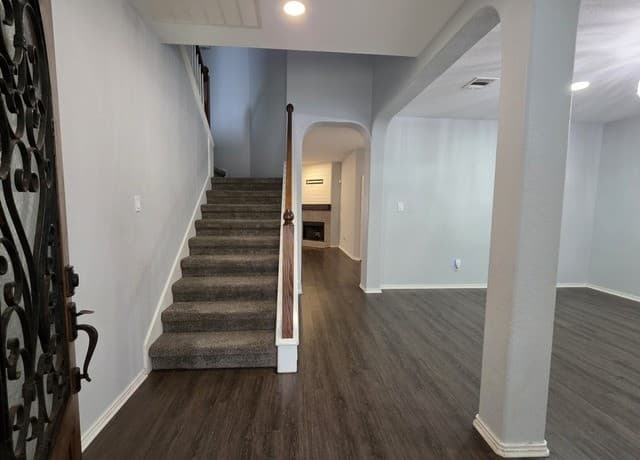 4-bedroom rental at 8514 Driftwood in San Antonio, TX — photo 5