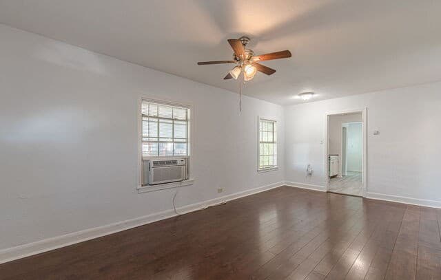 2-bedroom rental at 1903 W Winnipeg Ave in San Antonio, TX — photo 5