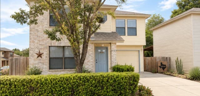 3-bedroom rental at 5123 Sunset Glade in San Antonio, TX — photo 1