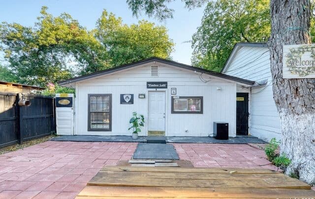 rental at 444 TAFT Blvd in San Antonio, TX — photo 2