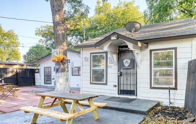 rental at 444 TAFT Blvd in San Antonio, TX — photo 3