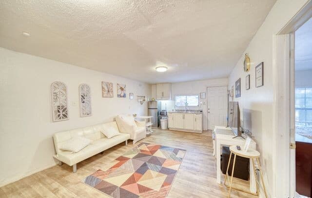 rental at 444 TAFT Blvd in San Antonio, TX — photo 4